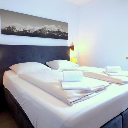 Chaletdorf Am Sonnenhang Neukirchen am Großvenediger Eksteriør billede